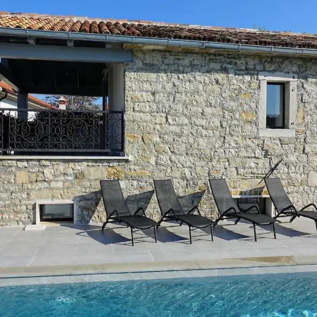 Lovely In Istria With Outdoor Swimming Pool * Zarecje
