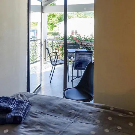 Holiday home Lovely In Istria With Outdoor Swimming Pool *