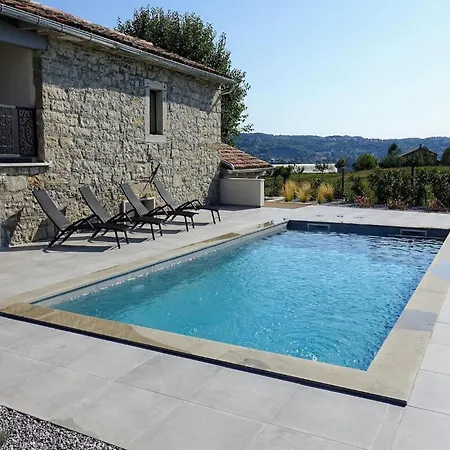 Lovely In Istria With Outdoor Swimming Pool Zarecje